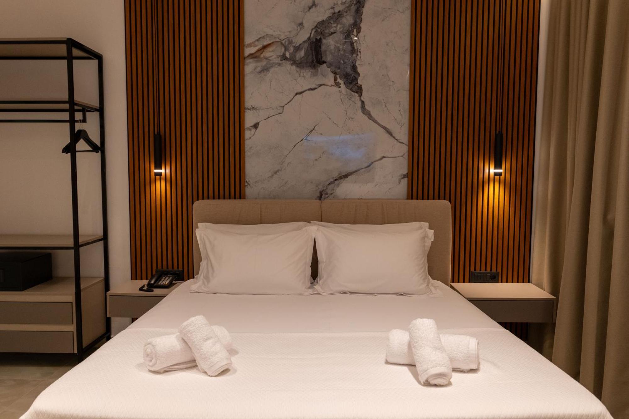 Litan Hotel Sarandë Eksteriør bilde