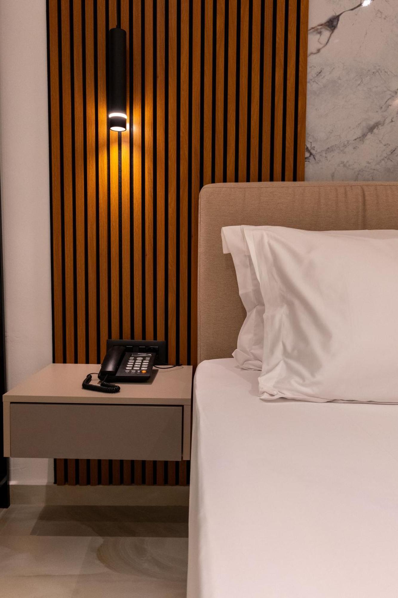Litan Hotel Sarandë Eksteriør bilde