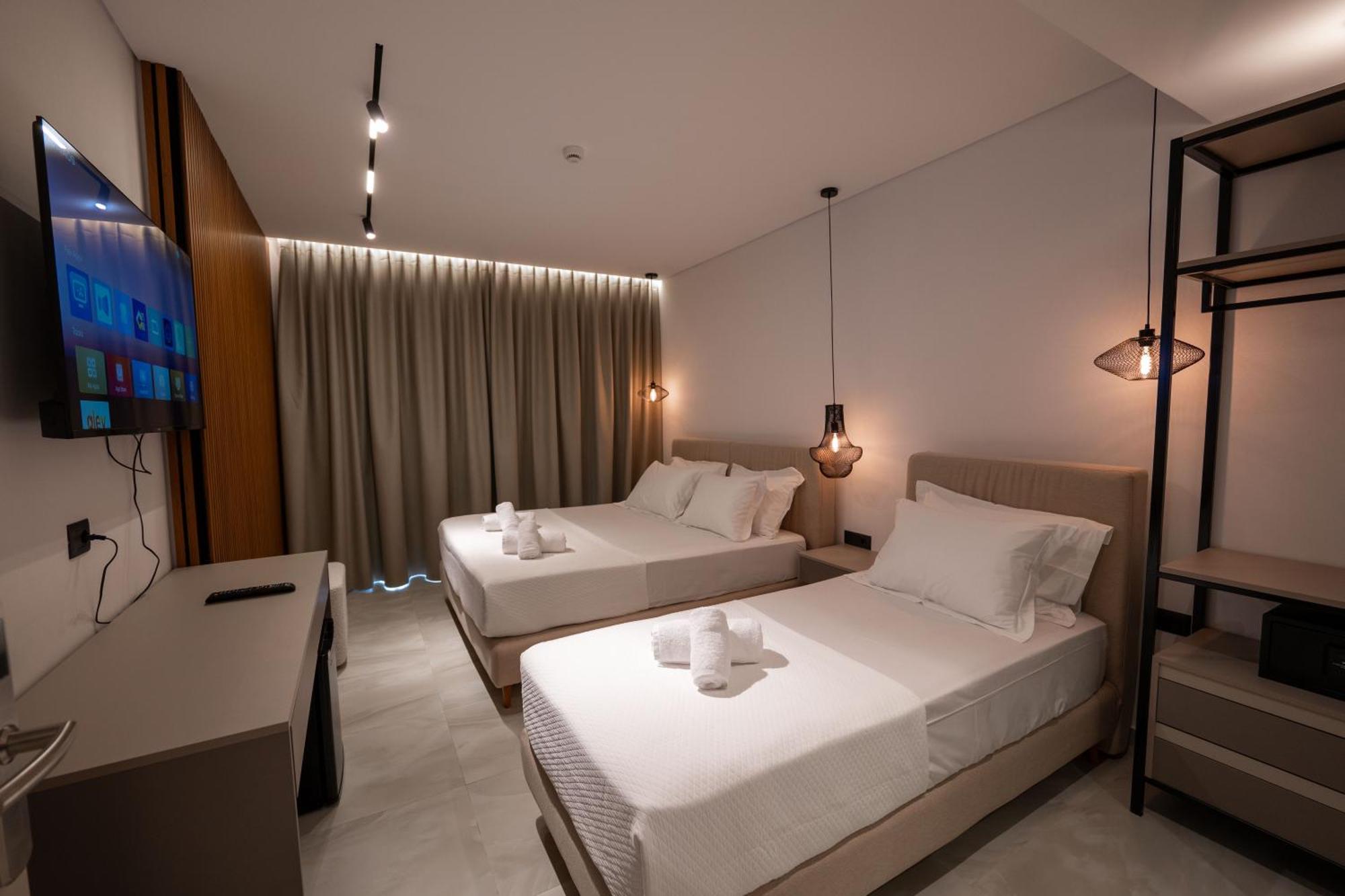 Litan Hotel Sarandë Eksteriør bilde