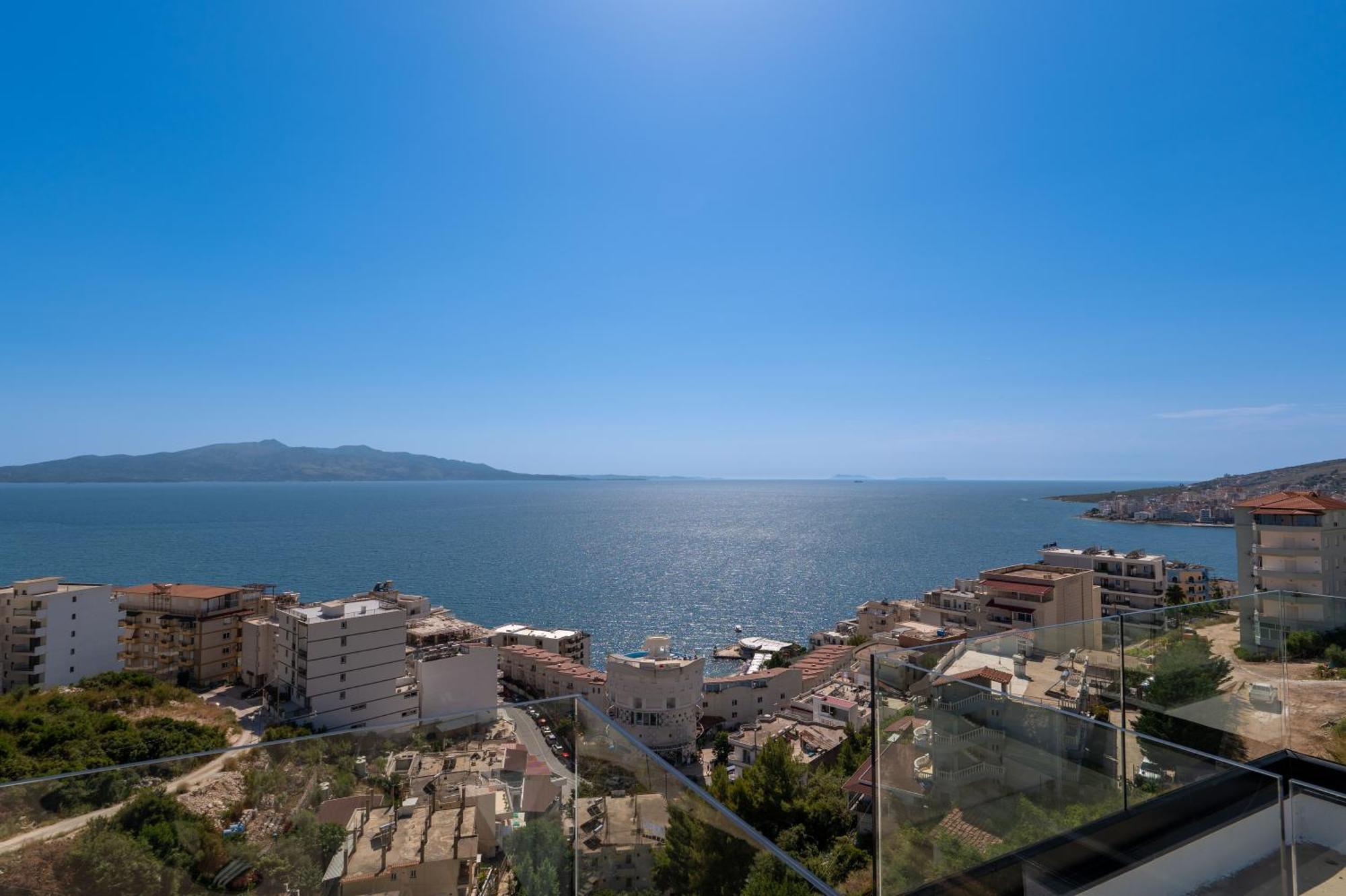Litan Hotel Sarandë Eksteriør bilde