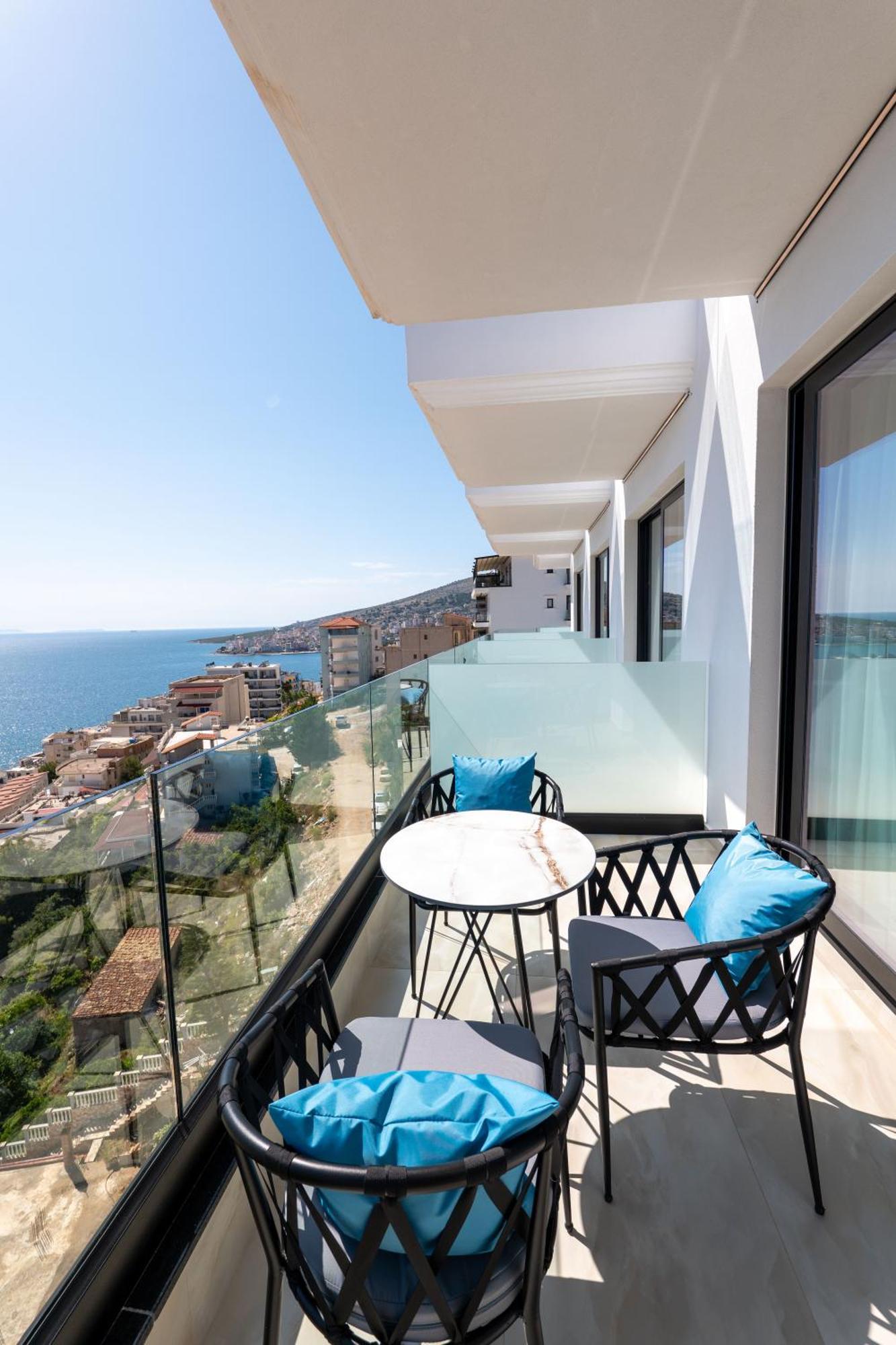 Litan Hotel Sarandë Eksteriør bilde
