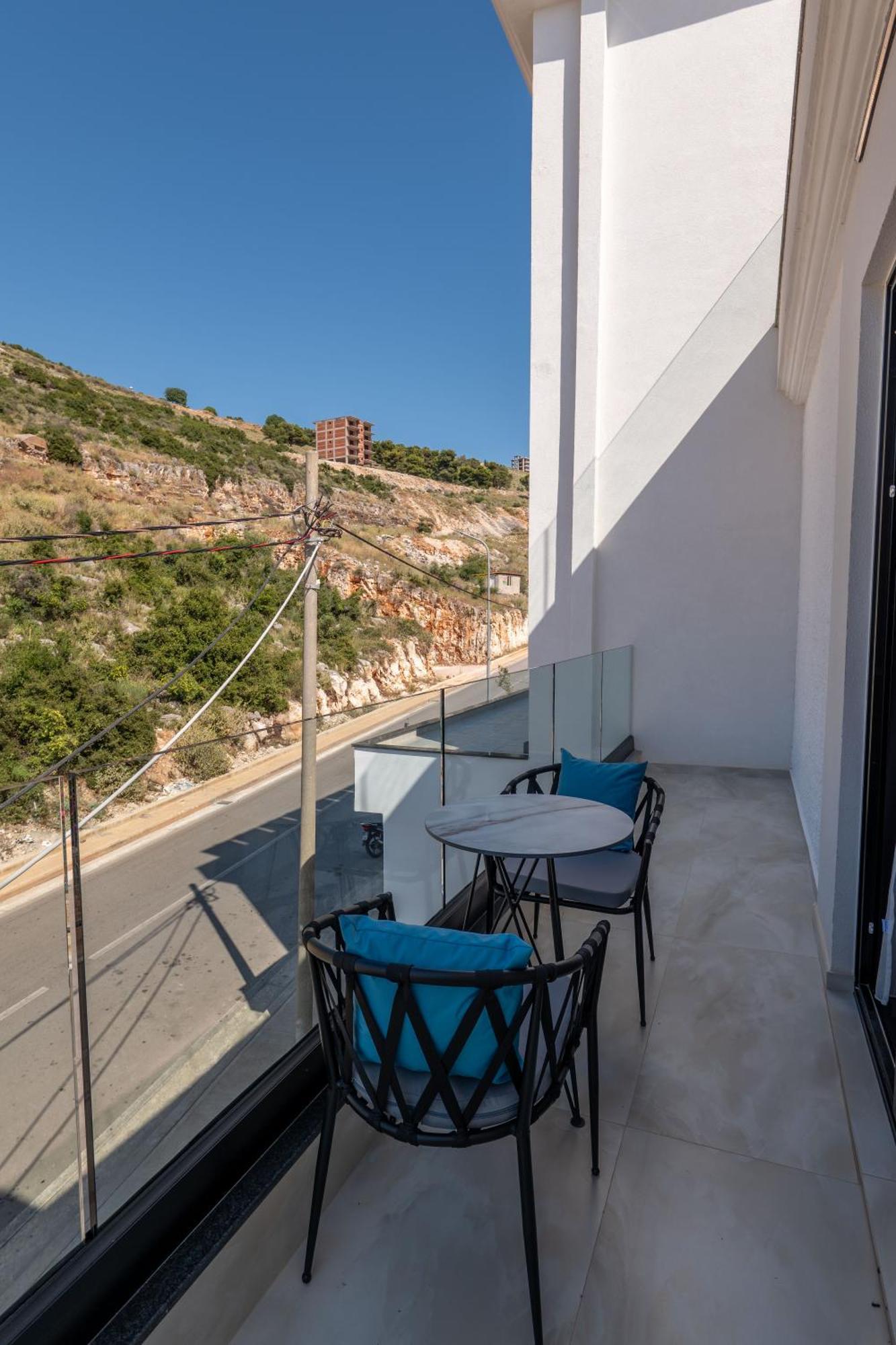 Litan Hotel Sarandë Eksteriør bilde