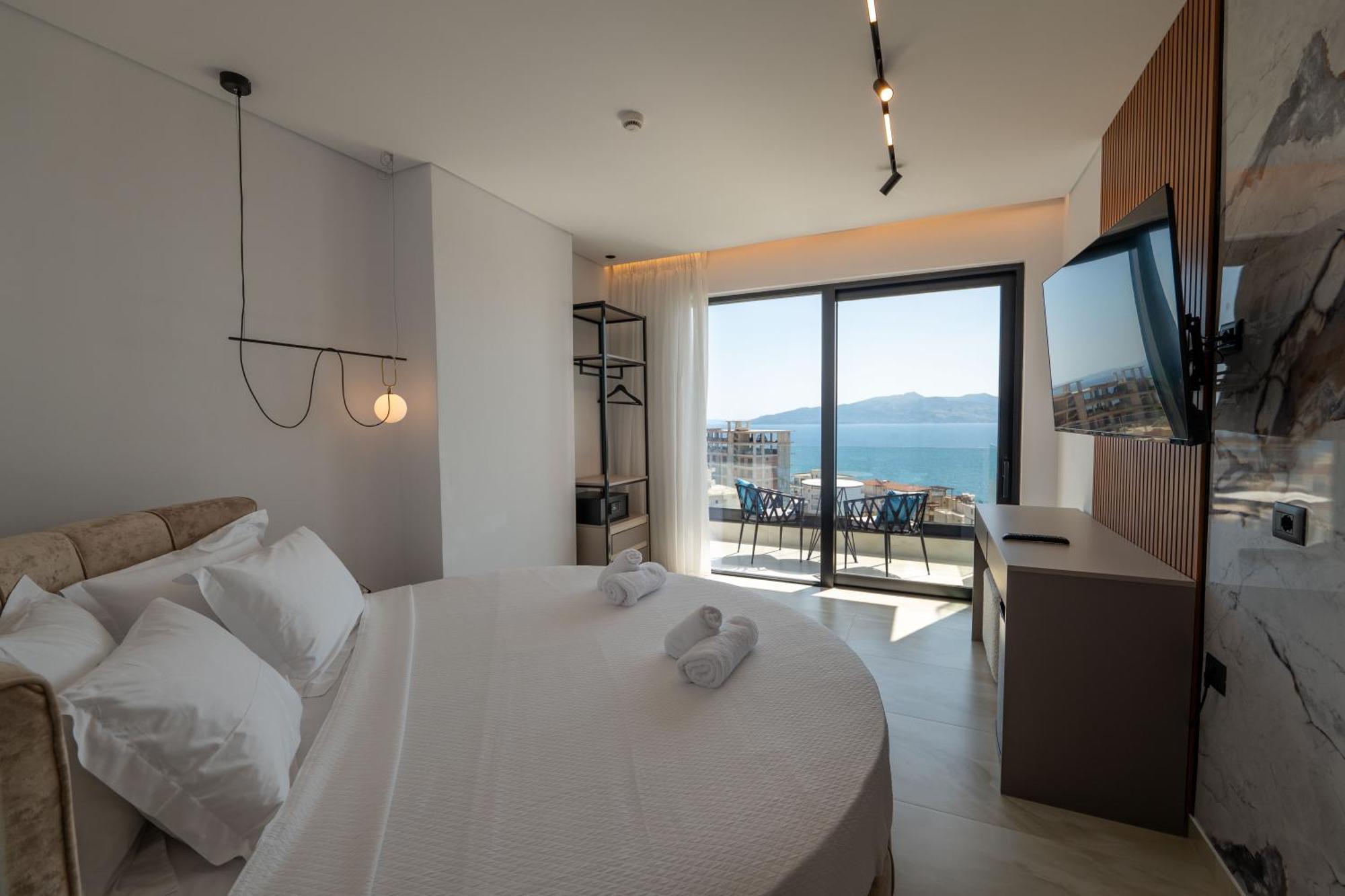 Litan Hotel Sarandë Eksteriør bilde