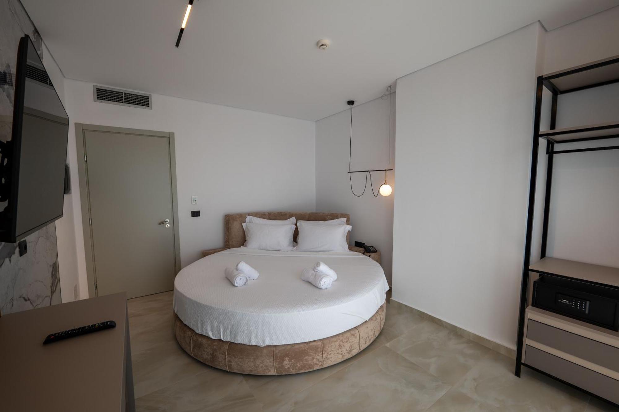 Litan Hotel Sarandë Eksteriør bilde