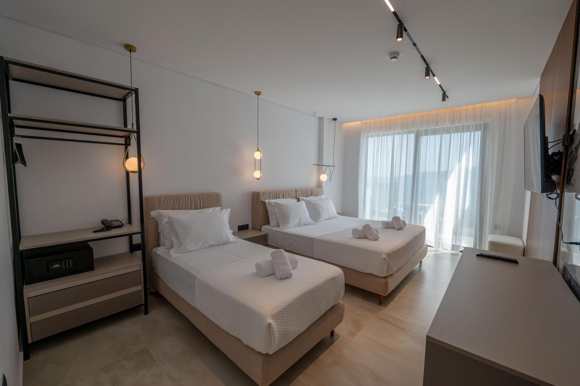 Litan Hotel Sarandë Eksteriør bilde